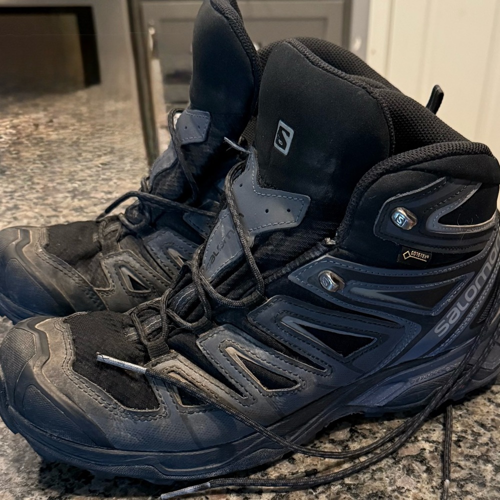 Salomon Black and Gray Outdoor Boots